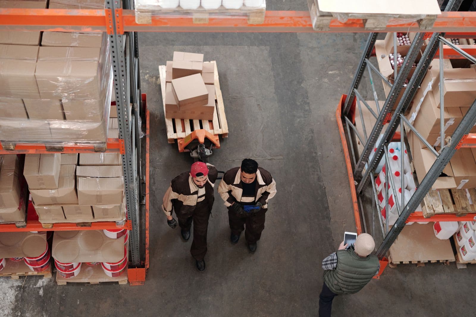Bulk pallet order delivery workflow for Africa